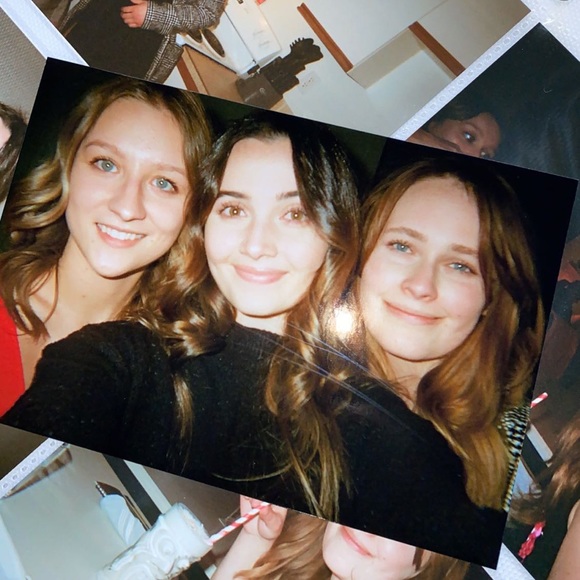 Meet your Posher, Amy - Picture 1 of 1